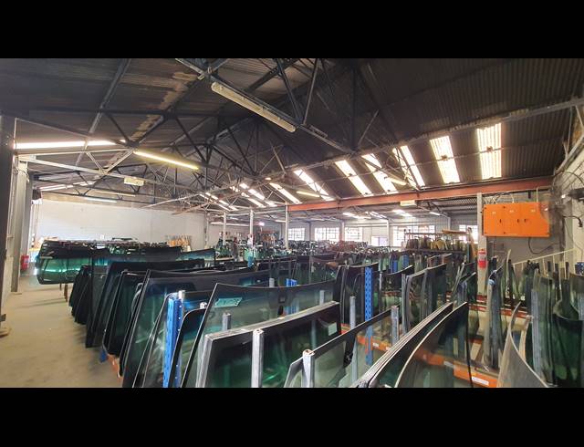546M² WAREHOUSE TO LET IN EASTLEIGH